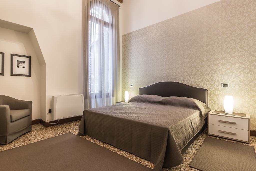 Ca' Del Monastero 3 Collection Apartment For 4 Guests With Lift البندقية الغرفة الصورة